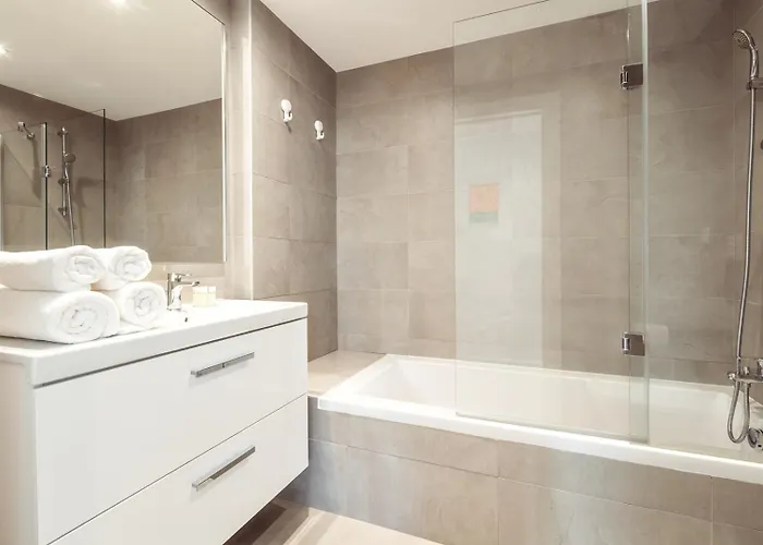 Dream Pool, Balcony & Bbq