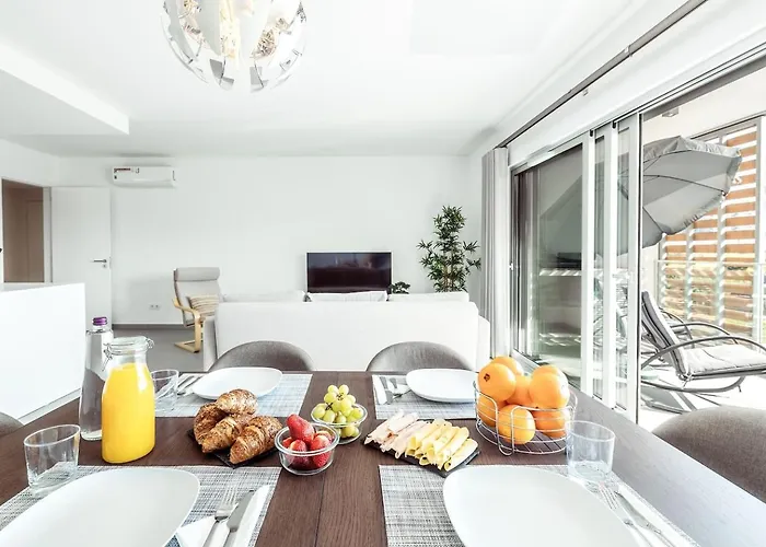 Dream Pool, Balcony & Bbq *