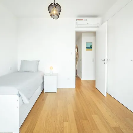 Appartement Dream - Pool, Balcony & Bbq